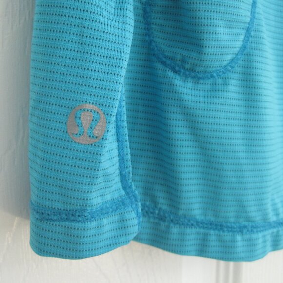 Lululemon Women's Mesh Shirt Size 10 Teal Blue Lightweight Short Sleeves - Picture 3 of 5